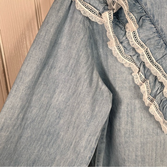 Aaron & Amber Chambray Ruffle Lace Button Front Shirt Sz S Puff Sleeves - Picture 5 of 16